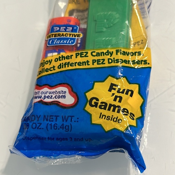 Vintage Collector PEZ Flintstones Dispenser SEALED with Gums - Picture 5 of 6